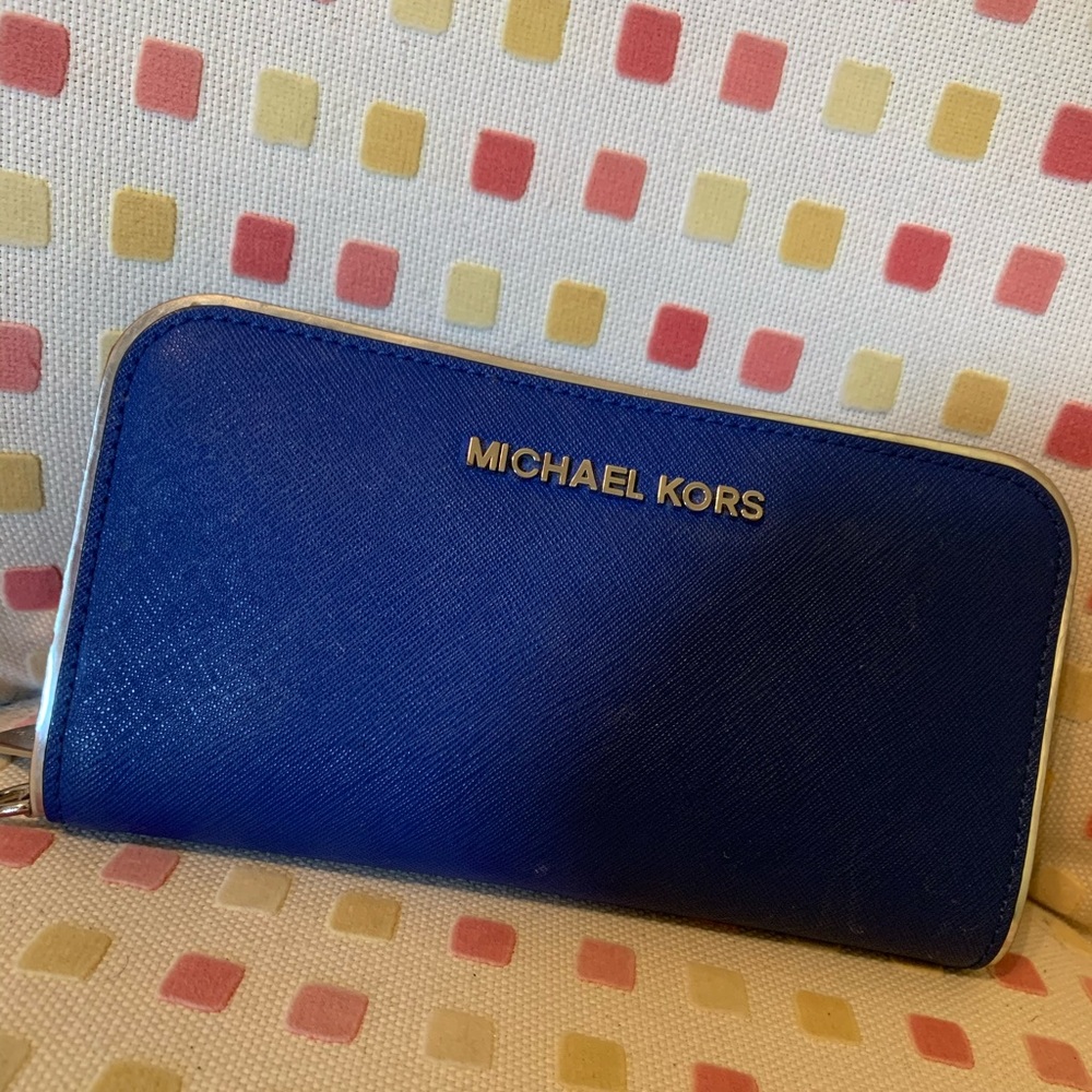 Michael Kors wallet